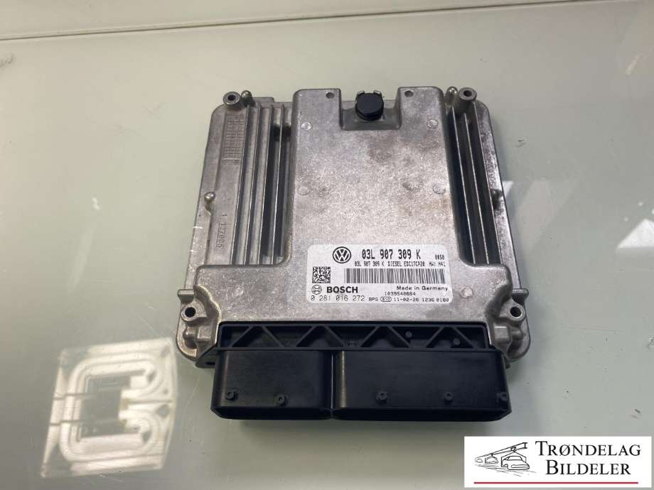 Styreenhet motor til VW Transporter / Caravelle, 2009-2015 (Fase 2) (T5) (T5) (03L 906 022 CH)