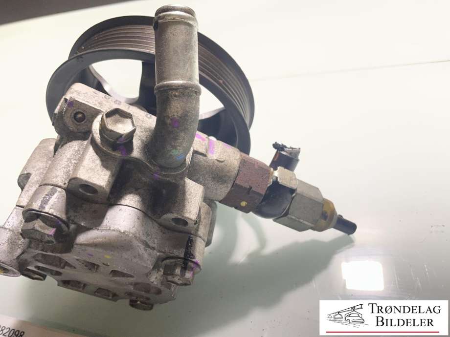 Servo pumpe mekanisk til Toyota Hilux 2016-2020 (443100K130|)
