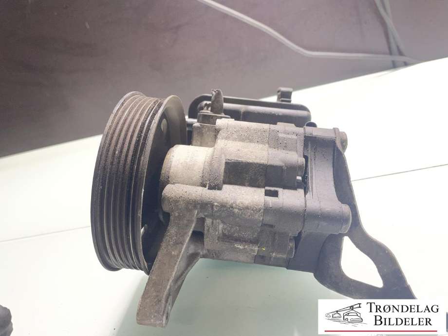 Servo pumpe mekanisk til Mercedes C-Klasse 2011-2014 (Fase 2) (W204) (W204) (A 006 466 92 01|0064669201|)