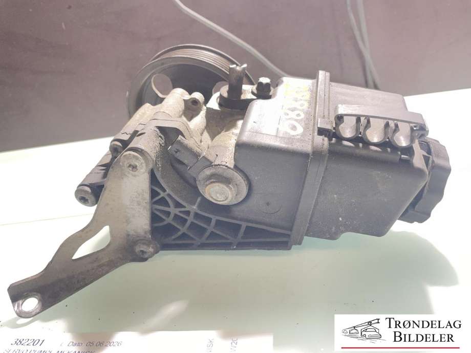 Servo pumpe mekanisk til Mercedes C-Klasse 2011-2014 (Fase 2) (W204) (W204) (A 006 466 92 01|0064669201|)