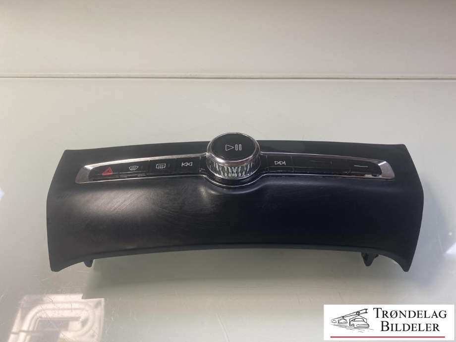 Bilstereo betjeningspanel til Volvo V60 / V60 CC 2018-->> (Type II) (31398845|)