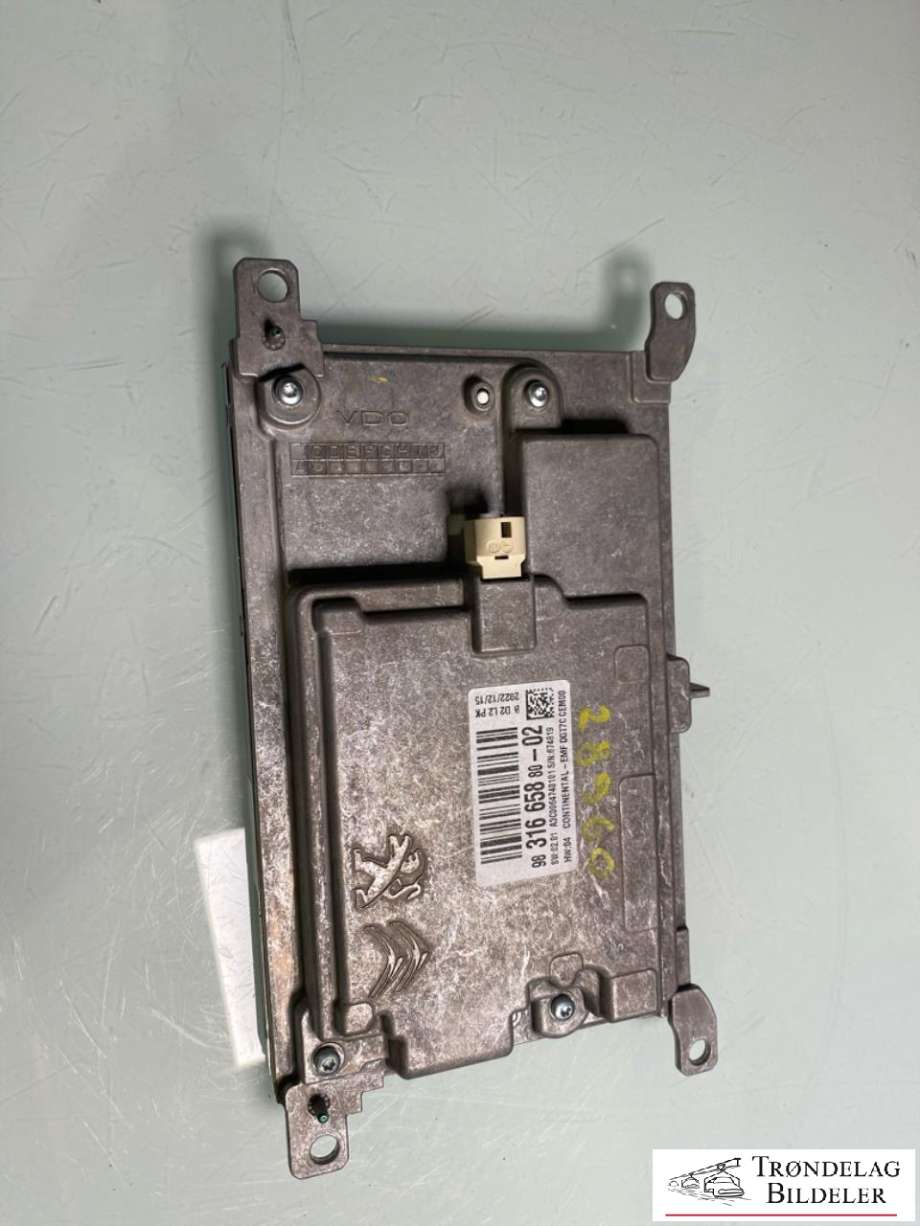 Multimedia display (MCU - Media Controller Unit) til Peugeot Expert 2016-->> (Type III) (9831665880|)