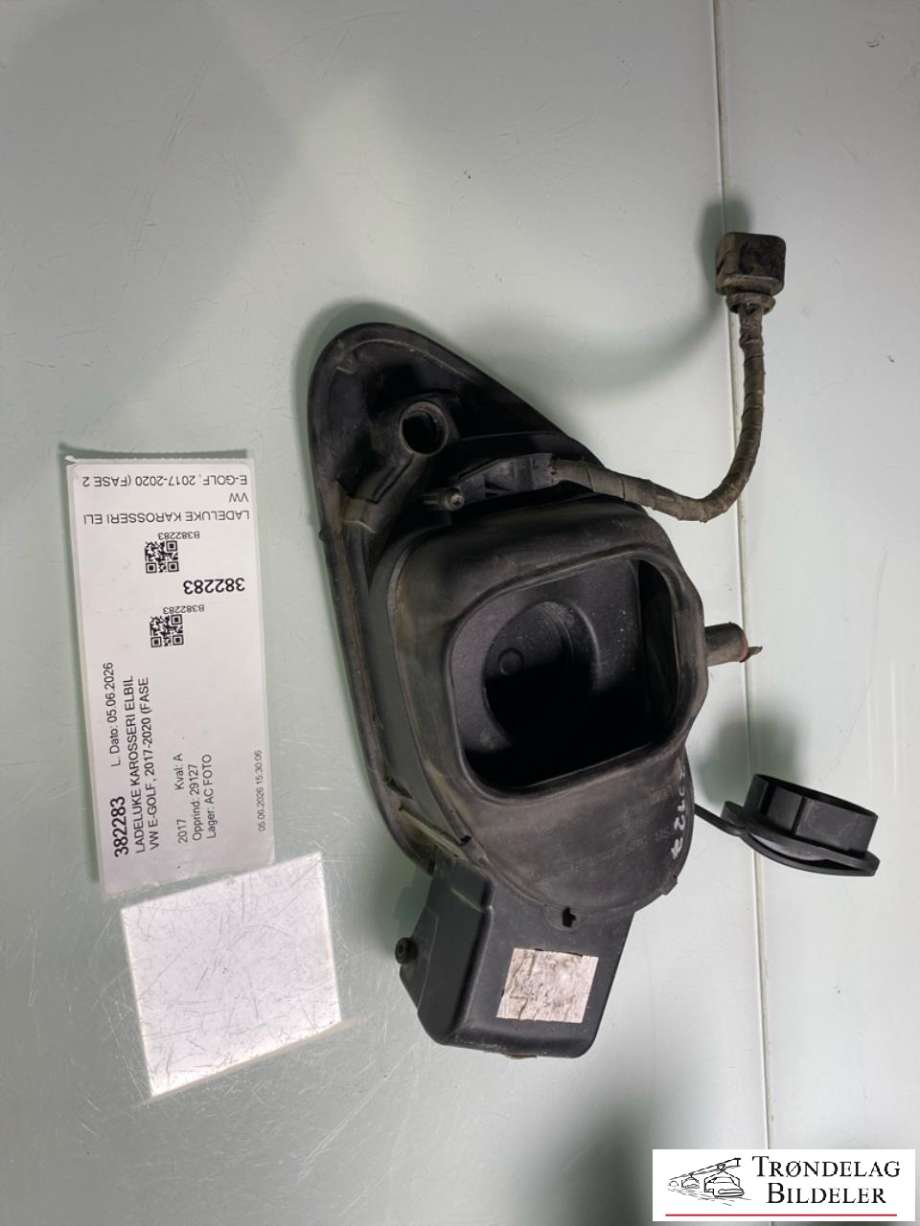 Ladeluke karosseri elbil til VW e-Golf 2017-2020 (Fase 2)  (5GE 809 857 G|5G0 809 909|)