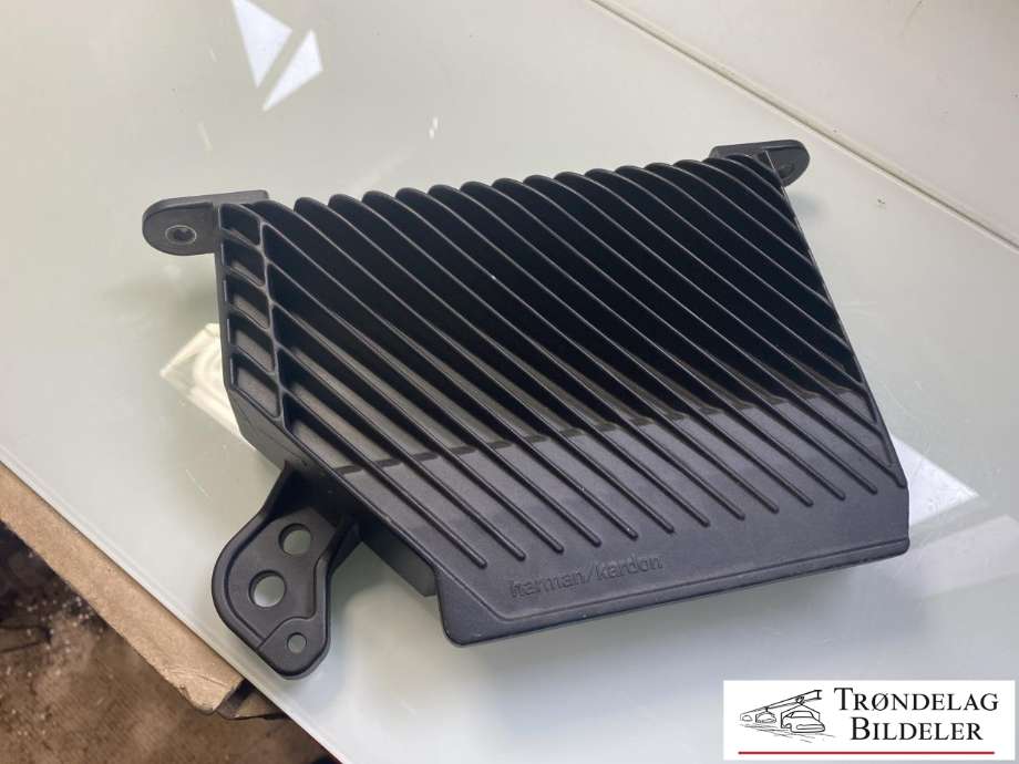 Bilstereo forsterker til Volvo V60 / V60 CC 2018-->> (Type II) (32265284|36003061|31652394|K501/K502|)