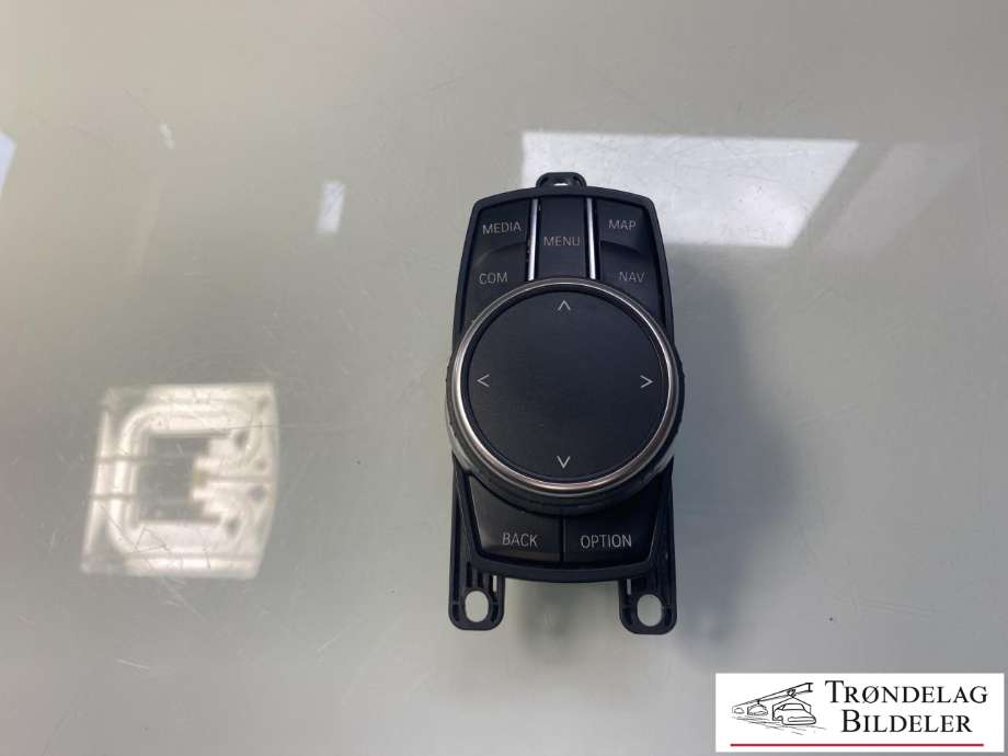 Bilstereo navigasjon betjeningspanel til BMW 2-Serie, Active/Gran Tourer, 2014-->> (F45/F46) (F45/F46) (65 82 5 A3B 1E6)