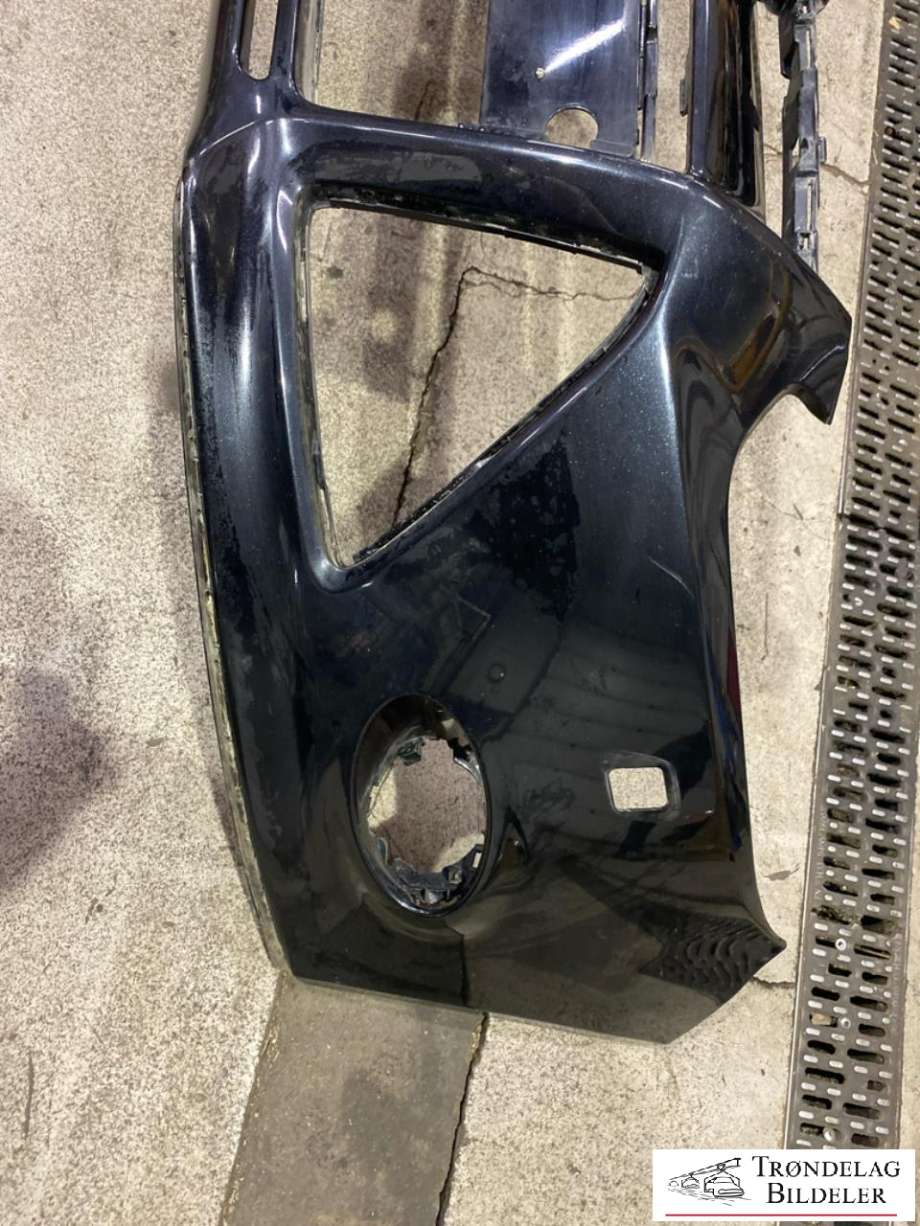 Støtfanger foran til Ford Focus 2011-2014 (Type III, Fase 1) (1719342|BM51-17757-AFXWAA|)