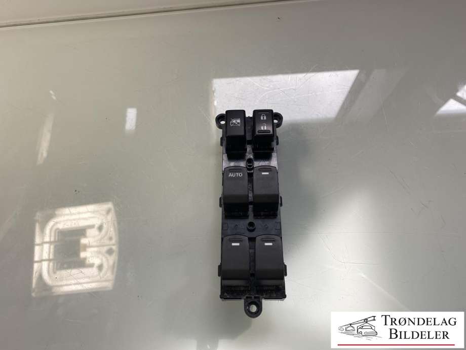 Bryter ruteheis førerdørspanel til Suzuki Vitara, 2015-->> (Type IV)  (3799054P20)