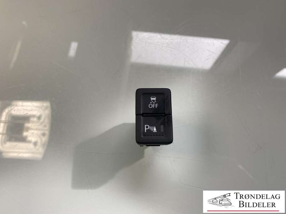 Bryter (ESP - Electronic Stability Program) til Suzuki Vitara, 2015-->> (Type IV)  (3758561M90)