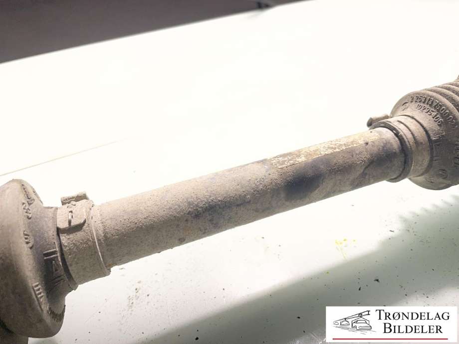 Drivaksel venstre bak, diesel/automat til BMW 3-Serie 2005-2011 (E90/E91/E92/E93) (E90/E91/E92/E93)