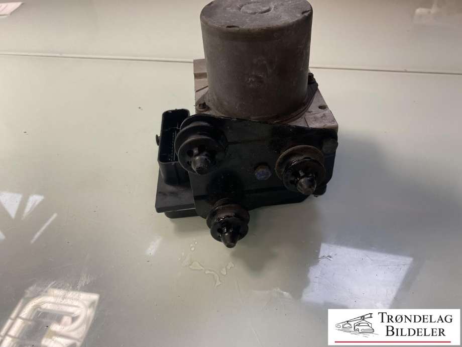 ABS sentral til Audi A4 2007-2014 (Type IV) (B8) (B8) (8K0 907 379 AH|8K0 614 517 CL|8K0 614 517 FN)