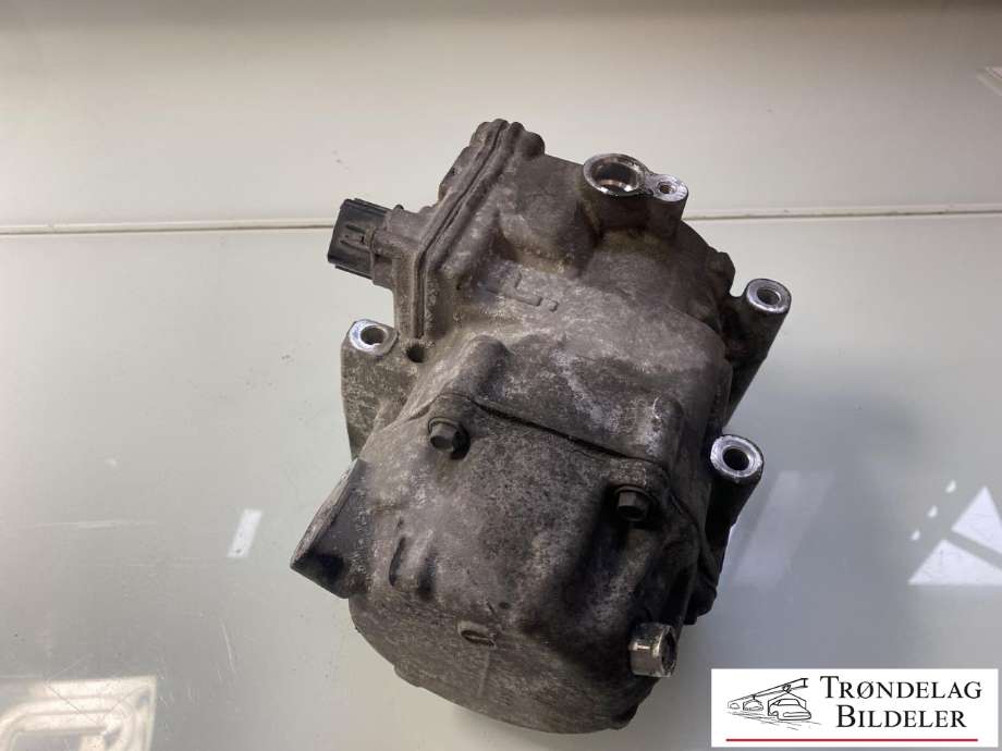 Aircondition kompressor hybrid til Toyota Auris 2013-2015 (Type II, Fase 1) (88370-47033|042200-1330|88370-47030|88370-47031|88370-47032|51-0895|ACP994|042200-0420)