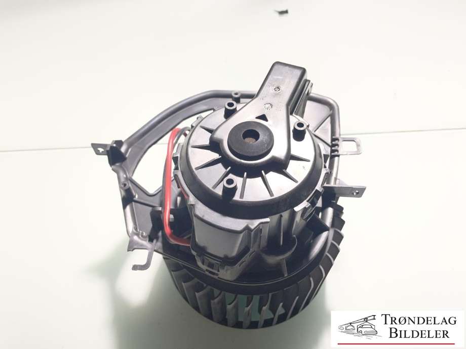 Varmeapparat motor til VW Transporter / Caravelle 2019-->> (T6.1) (T6.1) (7L1 819 021|7LA 819 015|)
