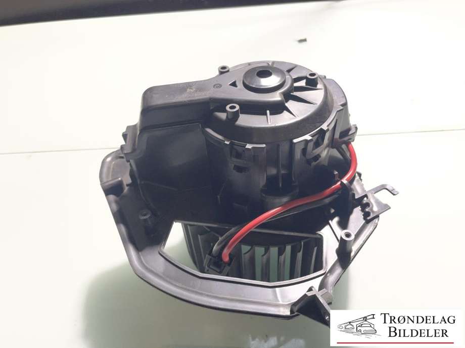 Varmeapparat motor til VW Transporter / Caravelle 2019-->> (T6.1) (T6.1) (7L1 819 021|7LA 819 015|)