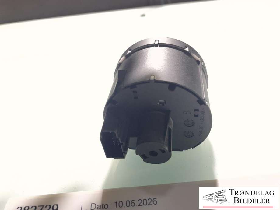 Bryter lys til VW Transporter / Caravelle 2019-->> (T6.1) (T6.1) (5G0941431BE WZU|)