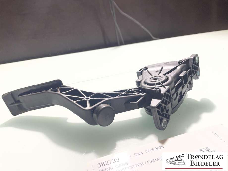 Pedal gass til VW Transporter / Caravelle 2019-->> (T6.1) (T6.1) (7E1723503C|6PV008496-42|)