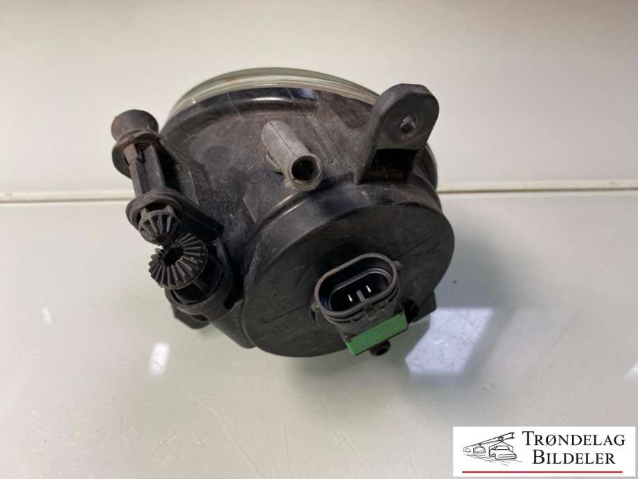 Tåkelykt venstre foran til Audi A4, Allroad 2009-2016 (Type I) (B8) (B8) (HELLA|8T0941699B|8T0941699M|)
