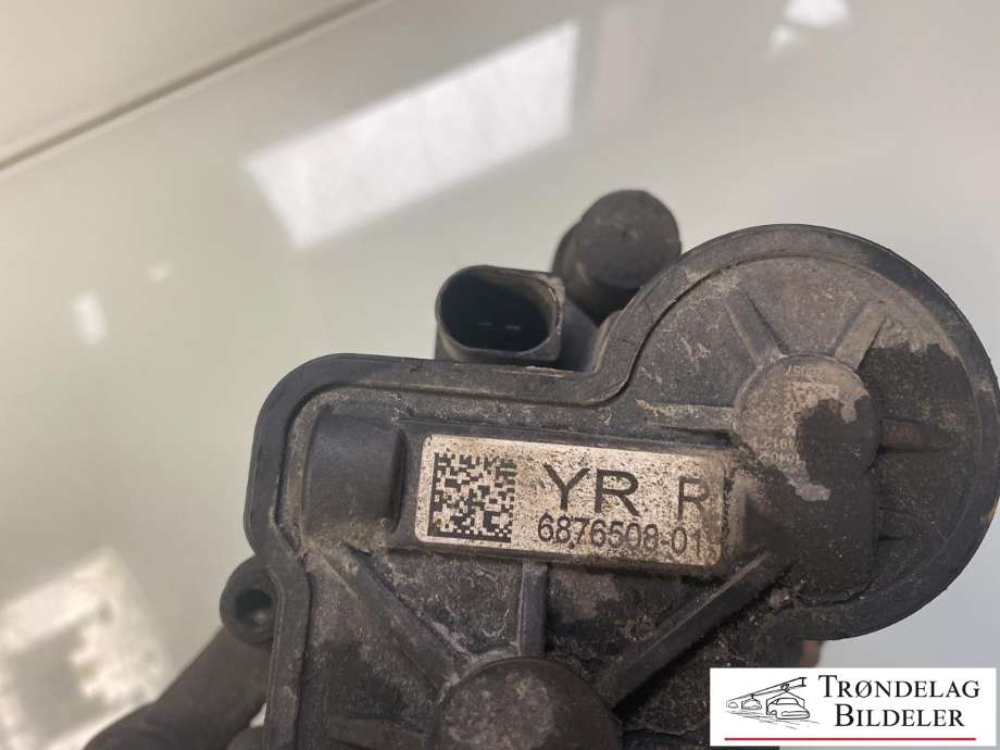Bremsecaliper høyre bak, elektrisk til BMW 2-Serie, Active/Gran Tourer 2014-->> (F45/F46) (F45/F46) (34 20 6 883 034|34 21 6 860 007|34 20 6 860 406)