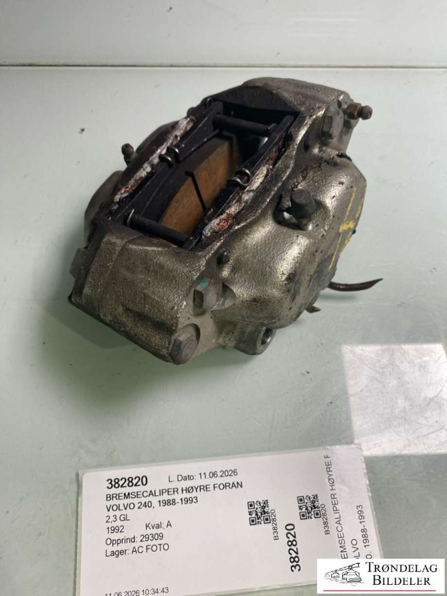 Bremsecaliper høyre foran til Volvo 240, 1988-1993  (1330307)