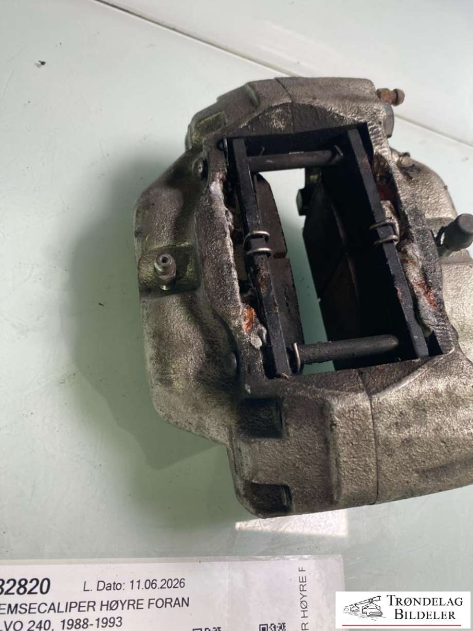 Bremsecaliper høyre foran til Volvo 240 1988-1993  (1330307|5002029|)