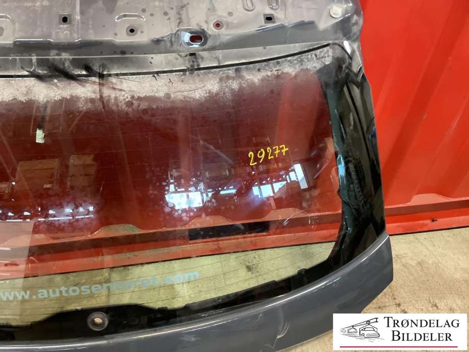 Bakluke til Audi Q2 2016-->>  (81A 827 025 E|)