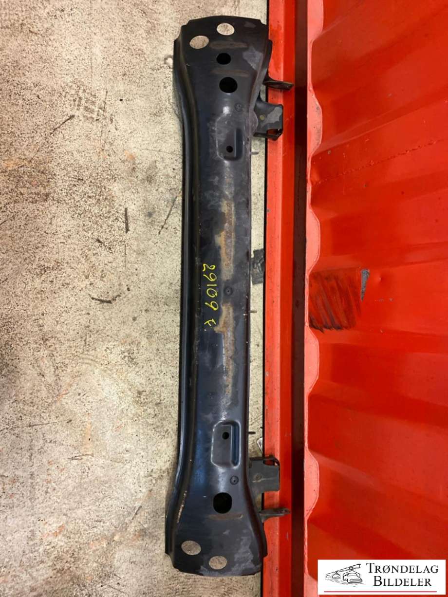 Støtfangerforsterkning foran til VW Transporter / Caravelle 2015-2019 (T6) (T6) (7E0 807 109 K|)
