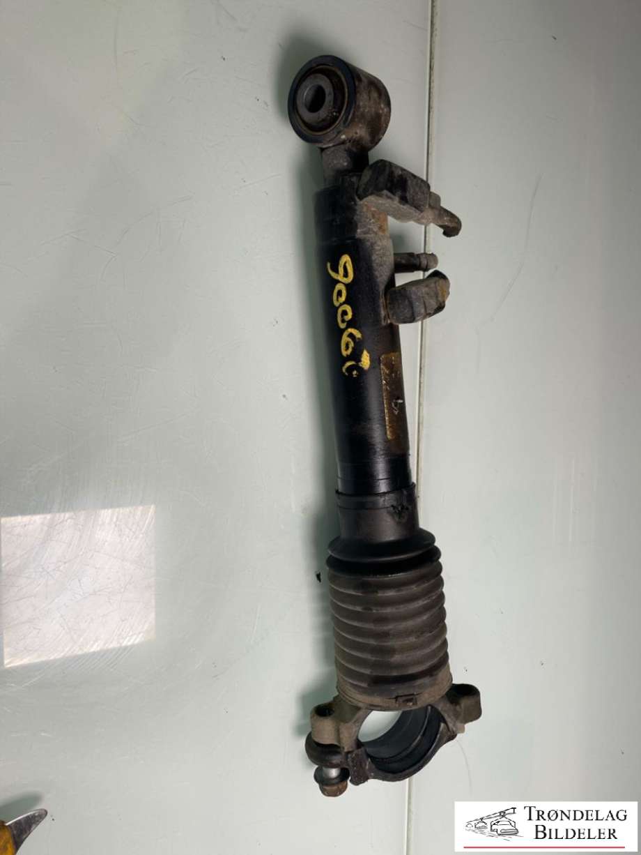 Stabilisatorstag foran til Toyota Land Cruiser 150, 2014-->> (Fase 2)  (4800760023)