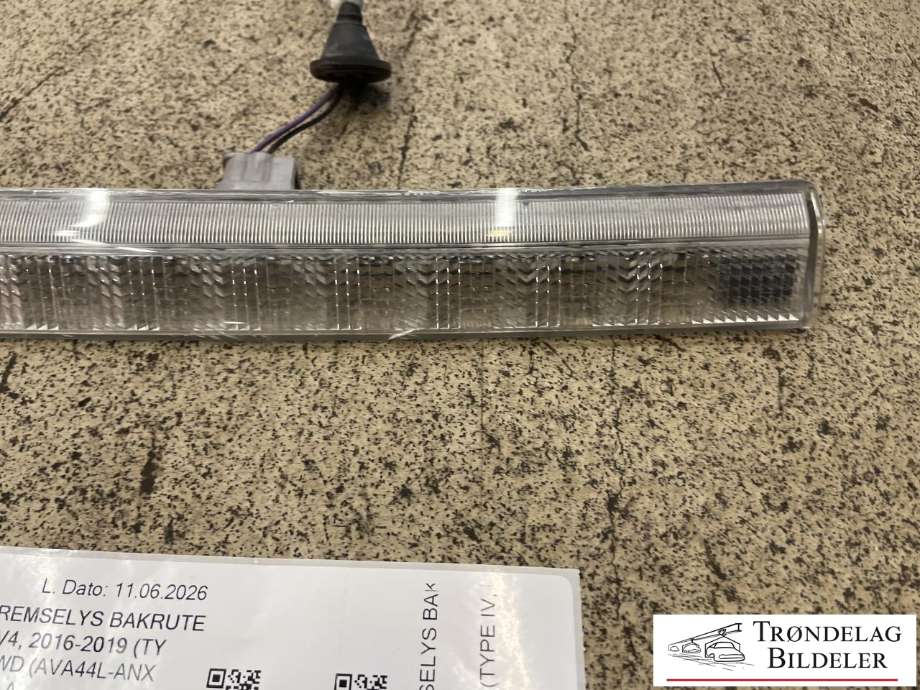 Baklykt bremselys bakrute til Toyota RAV4 2016-2019 (Type IV, Fase 2)  (81570-60110|)