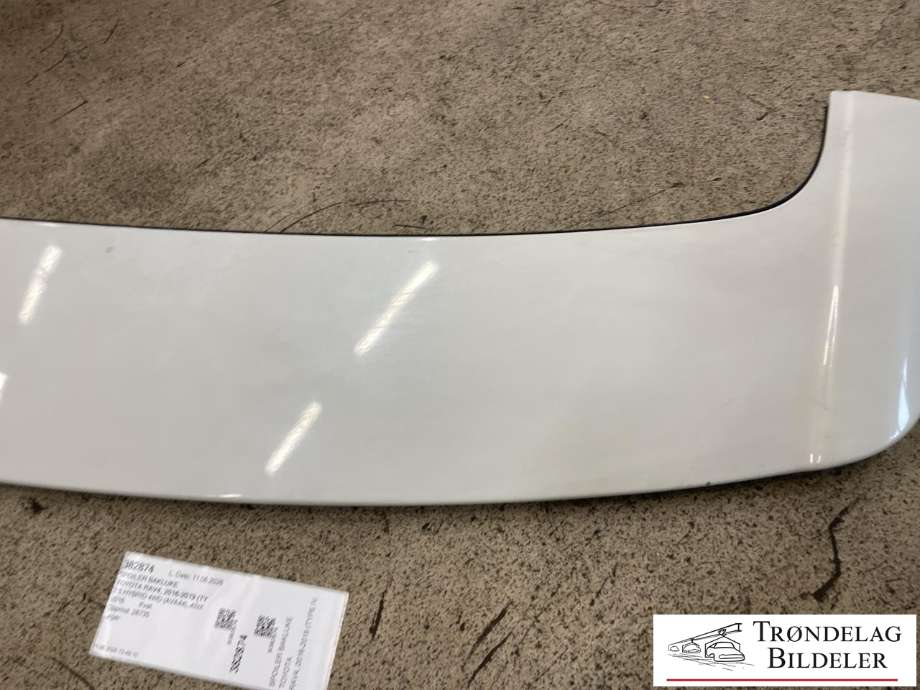 Spoiler bakluke til Toyota RAV4 2016-2019 (Type IV, Fase 2)  (6810542160|)
