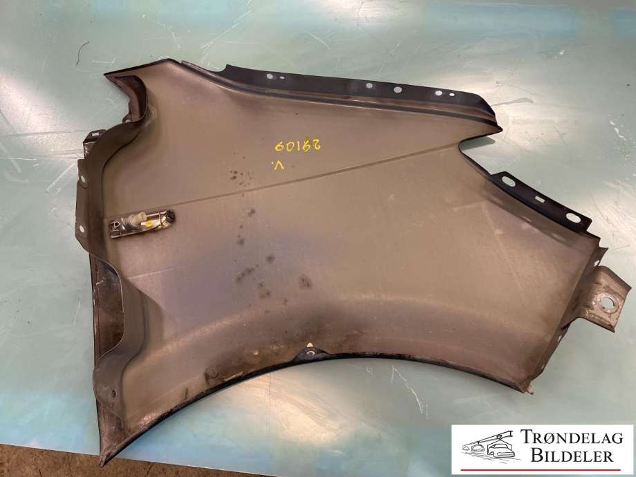 Skjerm venstre foran til VW Transporter / Caravelle 2015-2019 (T6) (T6) (7E0 821 101 A|7E0 821 101 B|)