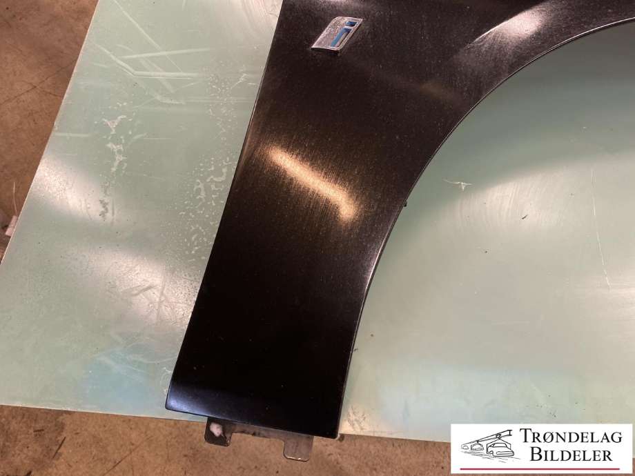 Skjerm høyre foran til BMW 2-Serie, Active/Gran Tourer 2014-->> (F45/F46) (F45/F46) (41 00 7 382 184|)