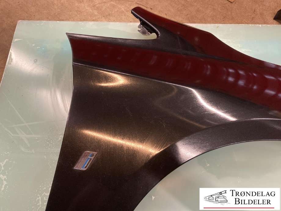 Skjerm høyre foran til BMW 2-Serie, Active/Gran Tourer 2014-->> (F45/F46) (F45/F46) (41 00 7 382 184|)
