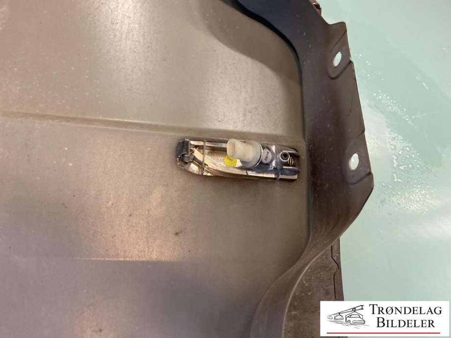 Skjerm høyre foran til VW Transporter / Caravelle 2015-2019 (T6) (T6) (7E0 821 102 A|7E0 821 102 B|)