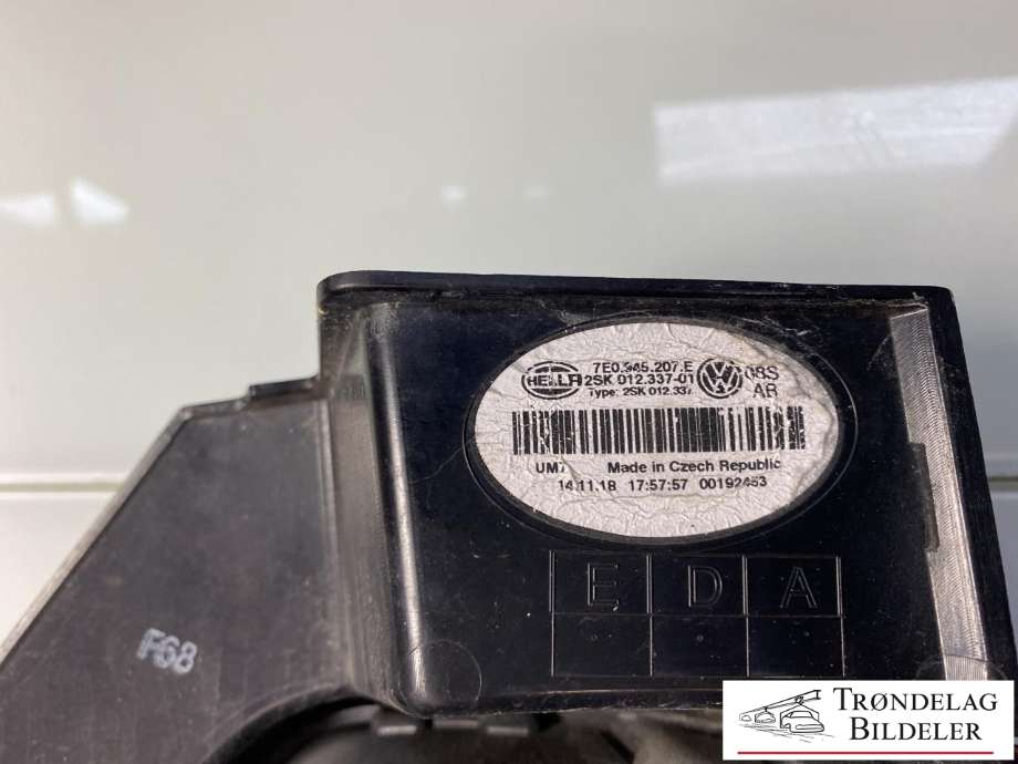 Baklykt venstre til VW Transporter / Caravelle 2015-2019 (T6) (T6) (7E0 945 207 E|)