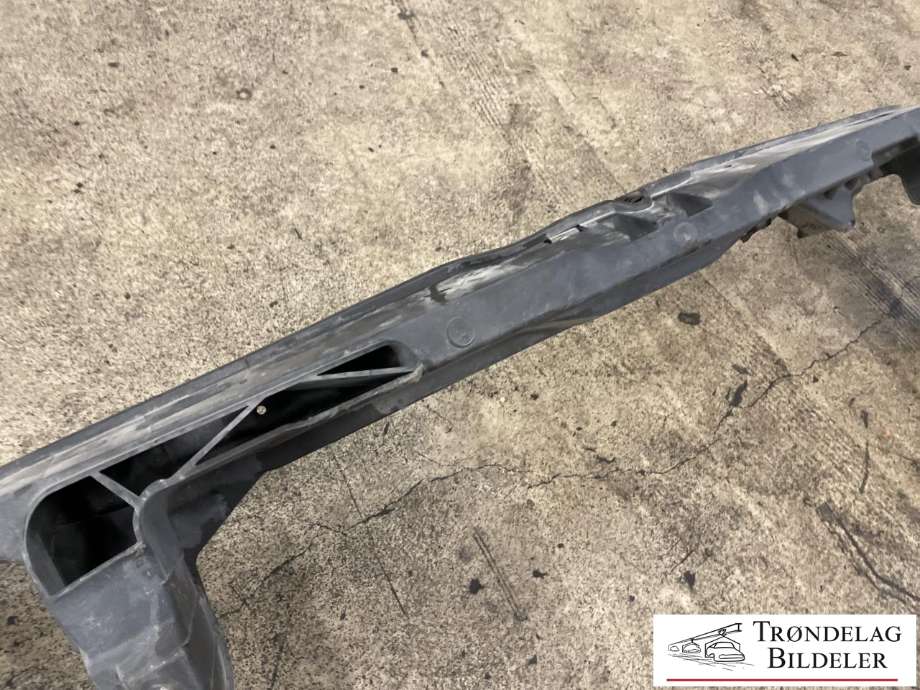 Frontplate til VW Transporter / Caravelle 2009-2015 (Fase 2) (T5) (T5) (7E0 805 594 L|7E0 805 594 R|)