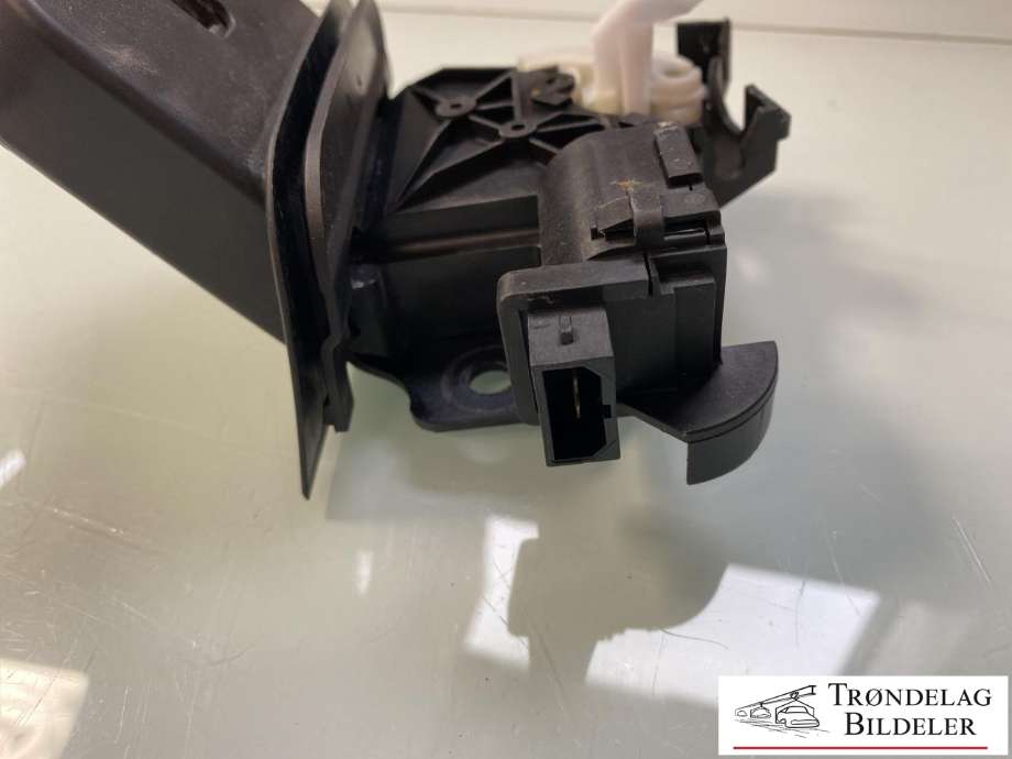 Baklukelås til Audi Q7 2006-2010 (Type I, Fase 1)  (8P4827505C|8P4827505B|)