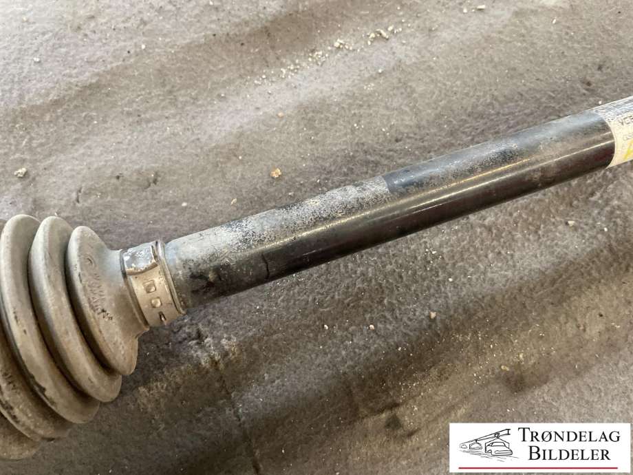 Drivaksel høyre bak, diesel/automat til Volvo XC70 2014-2016 (Type II, Fase 2) (31325135|36001876|)