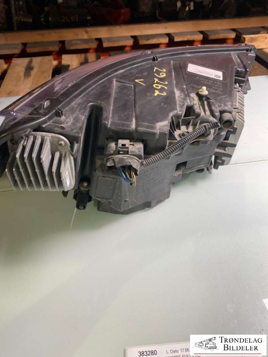 Frontlykt venstre full-LED til Volvo XC40 2018-2024 (31655981|VARIANT CODE C101 JB0C XE09|)