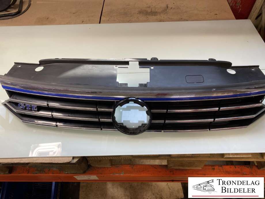 Grill til VW Passat 2015-2019 (Fase 1) (B8) (B8) (3G0 853 651 F|)