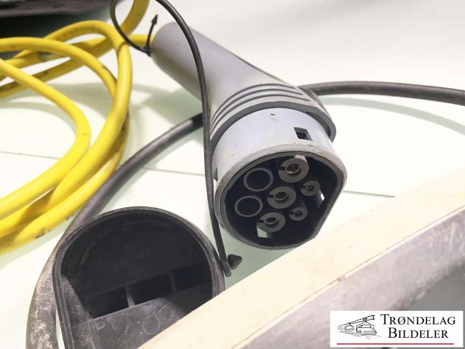Batterilader kabel til BMW 5-Serie 2017-->> (G30/G31) (G30/G31) (NØDLADER TYPE 2|)