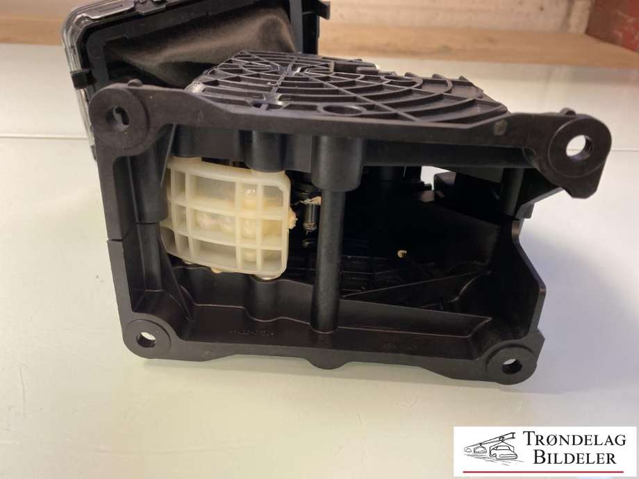 Girstang/girvelger automat til VW Passat 2015-2019 (Fase 1) (B8) (B8) (5Q1 713 059 K|3G1 713 203 D|)