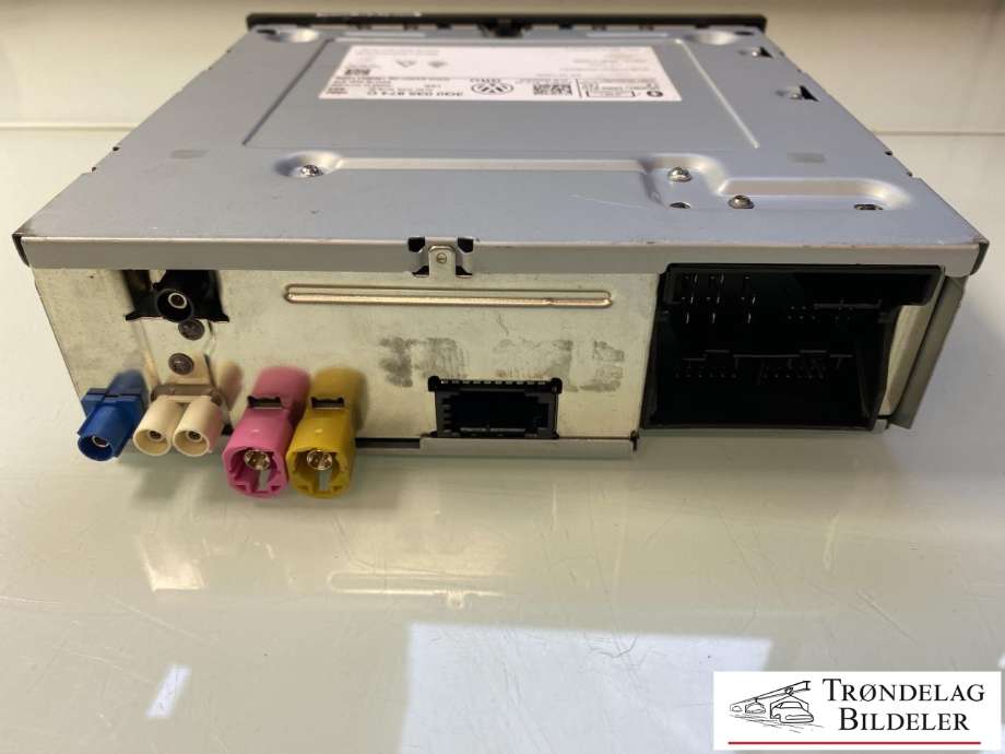 Bilstereo CD-veksler til VW Passat 2015-2019 (Fase 1) (B8) (B8) (3Q0 035 874 C|)
