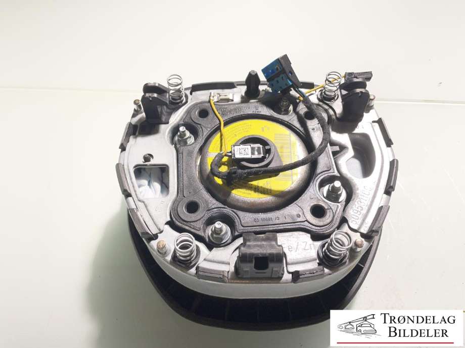 Airbag ratt til BMW 5-Serie 2010-2017 (F10/F11) (F10/F11) (32 30 6 783 839|)