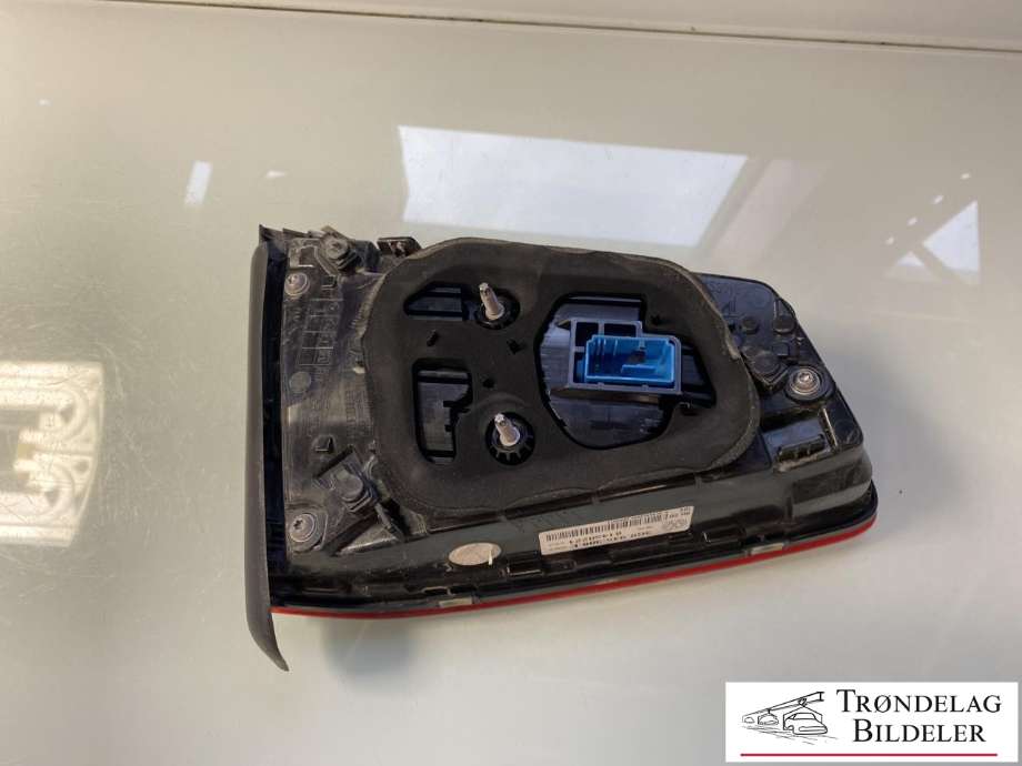 Baklykt høyre indre til VW Passat 2015-2019 (Fase 1) (B8) (B8) (3G9 945 308 E|)