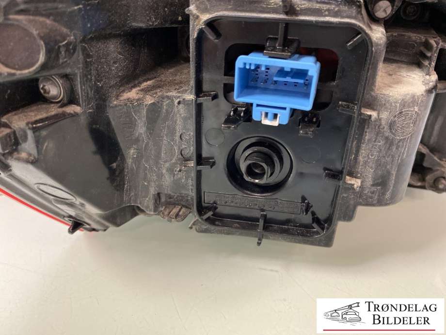 Baklykt høyre til VW Passat 2015-2019 (Fase 1) (B8) (B8) (3G9945208J|)