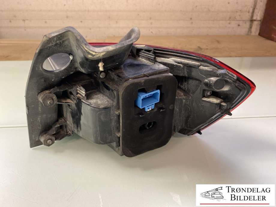 Baklykt venstre til VW Passat 2015-2019 (Fase 1) (B8) (B8) (3G9 945 207 J|)