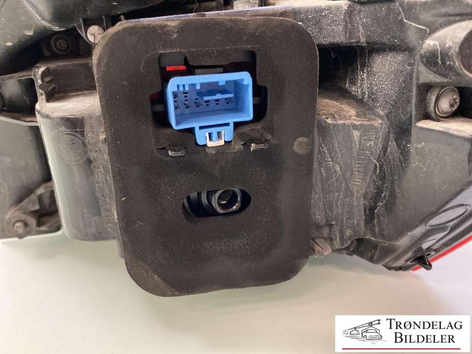 Baklykt venstre til VW Passat 2015-2019 (Fase 1) (B8) (B8) (3G9 945 207 J|)
