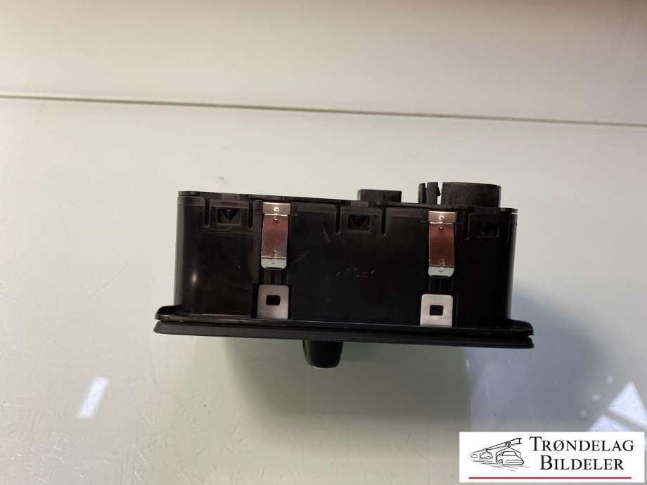 Bryter lys til VW Passat 2015-2019 (Fase 1) (B8) (B8) (3G0 941 633 J|)