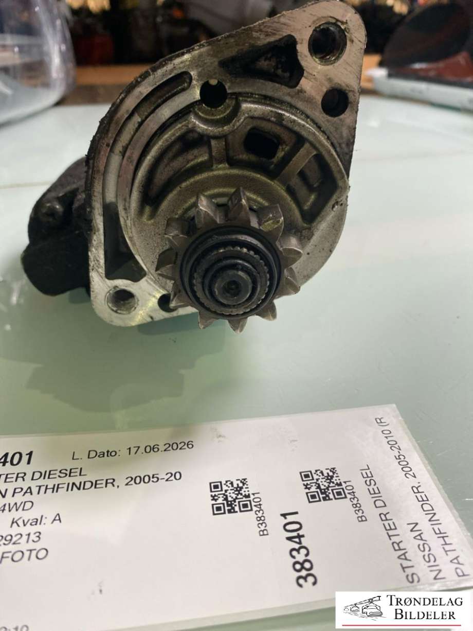Starter diesel til Nissan Pathfinder 2005-2010 (Fase 1) (R51) (R51) (23300EB30A|23300 EB300|23300EB30B|0 986 025 730|)
