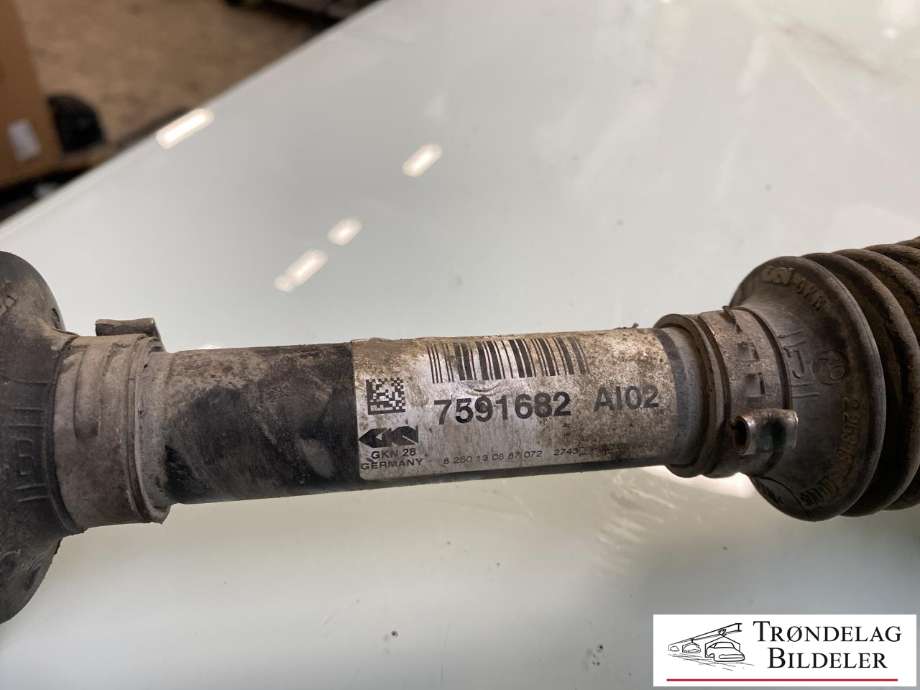 Drivaksel høyre foran, diesel/automat til BMW X1 2009-2015 (E84) (E84) (31607605512|)