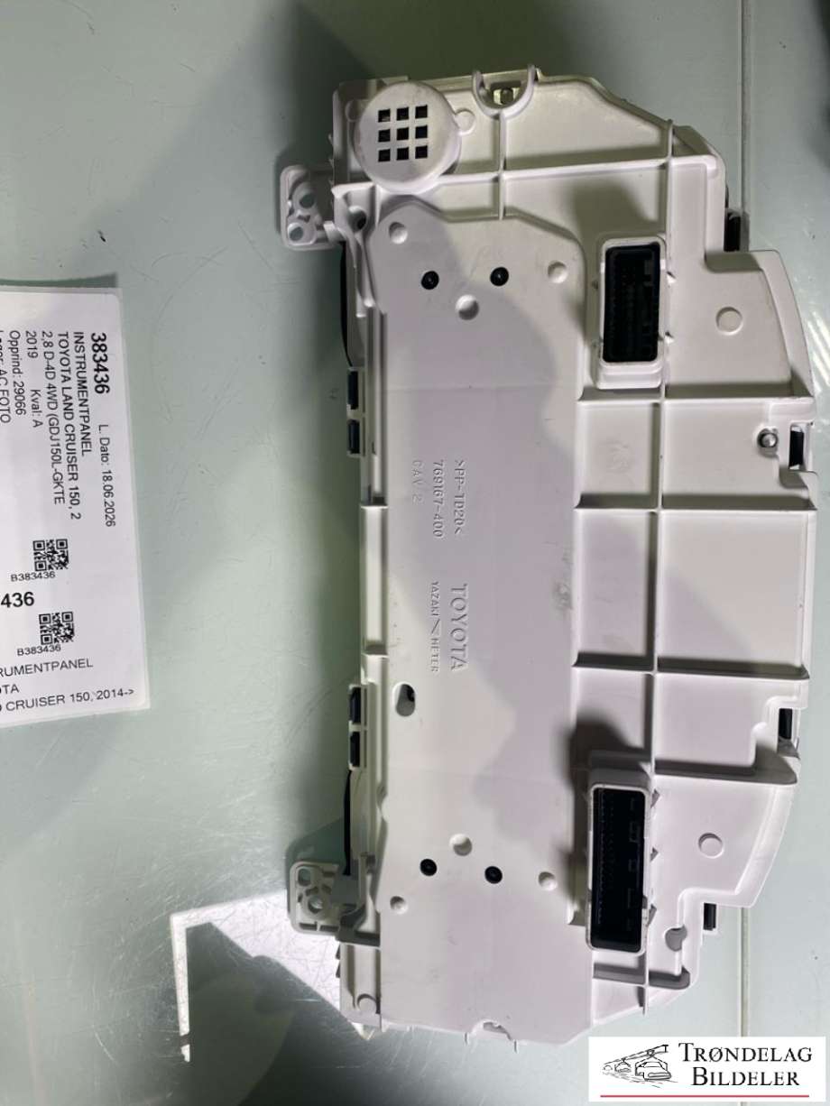 Instrumentpanel til Toyota Land Cruiser 150 2014-->> (Fase 2) (838006BT90|83800-6BA10-J|)